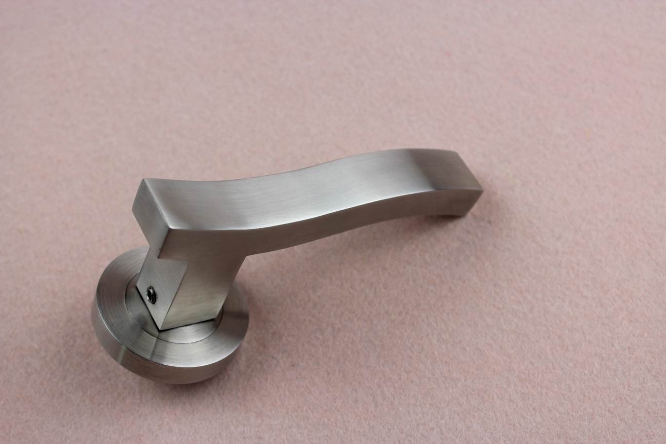 Design solid stainless steel 304 material door lever handle